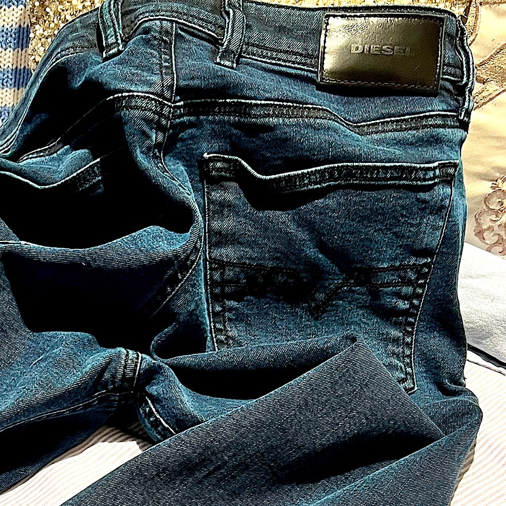 DIESEL Men’s Waykee Jeans, Size 30 X 30 Men’s US- Excellent Condition!